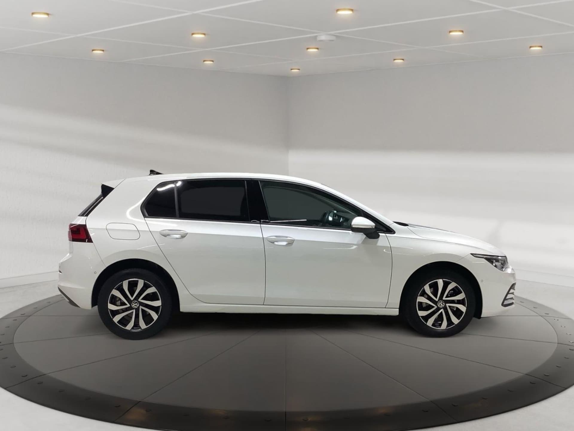 Volkswagen Golf Active