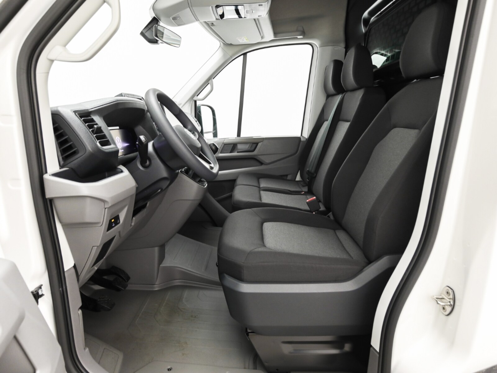 Volkswagen Crafter Kasten mittlerer Radstand – Bild 6