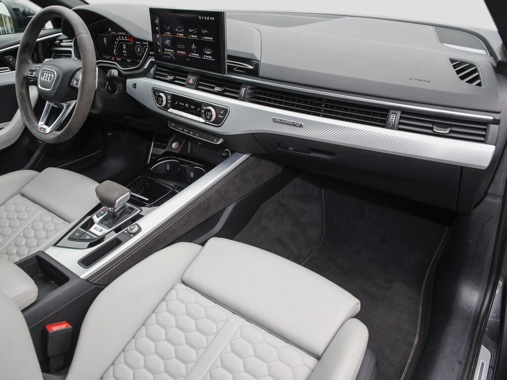 Image about Audi RS 4 Avant TFSI quattro tiptronic
