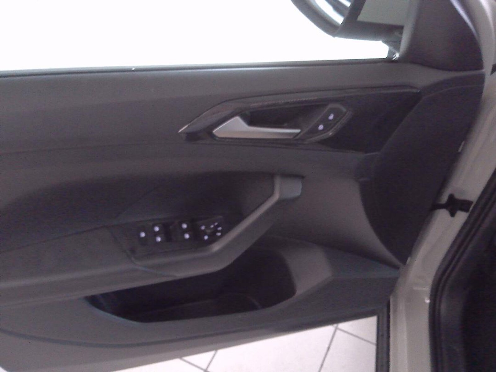 Volkswagen T-Cross – Bild 15