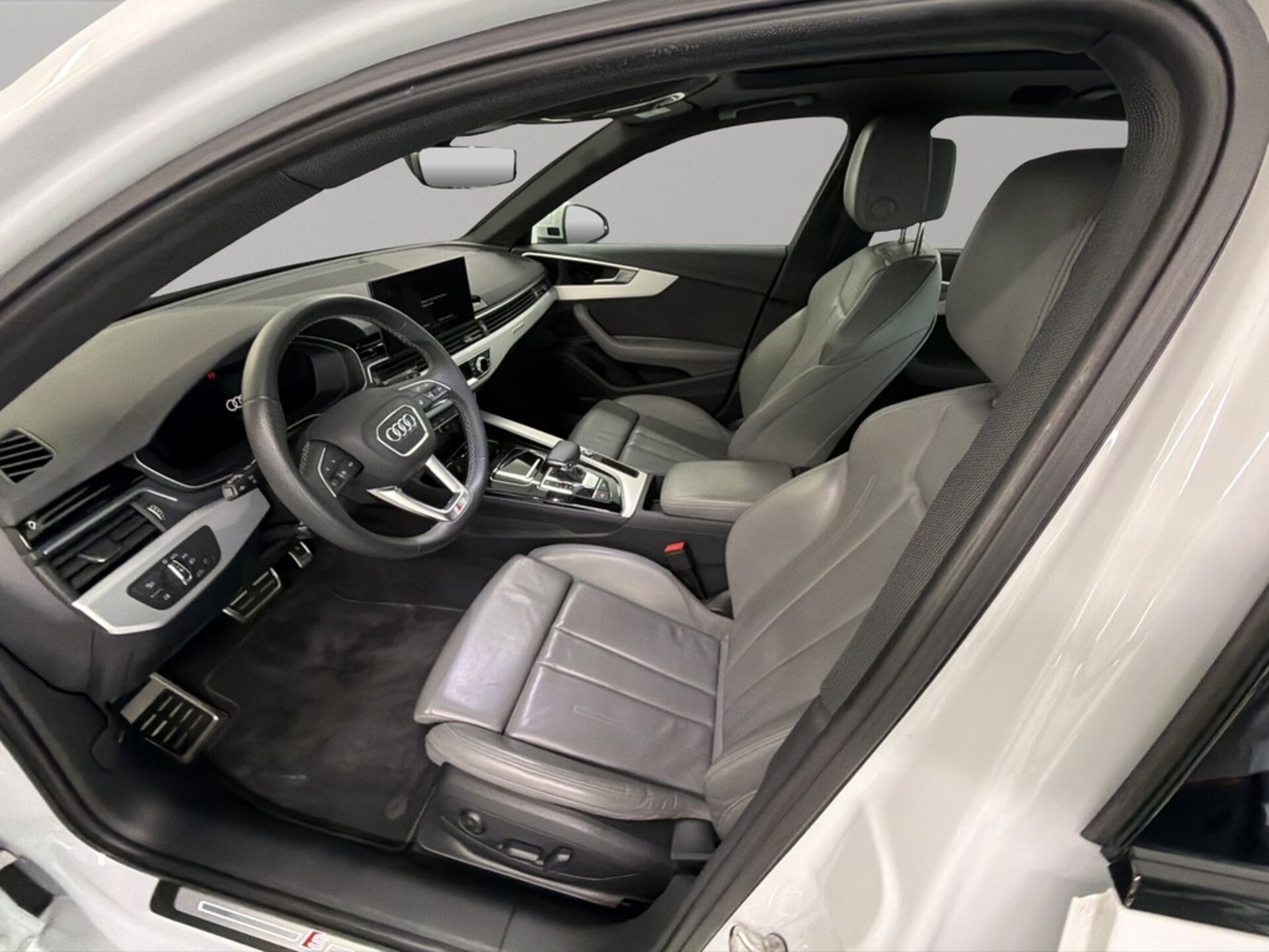 Audi A4 Avant S line