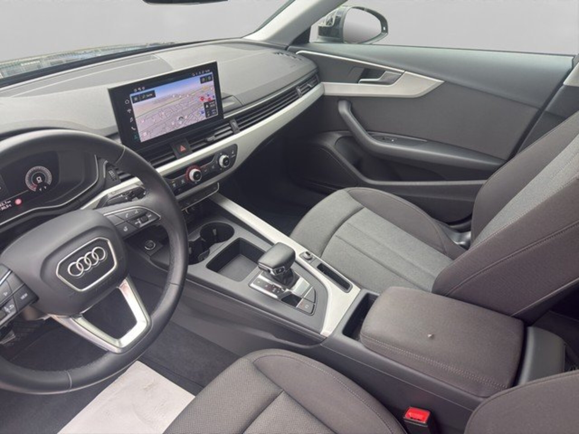 Audi A4 Limousine