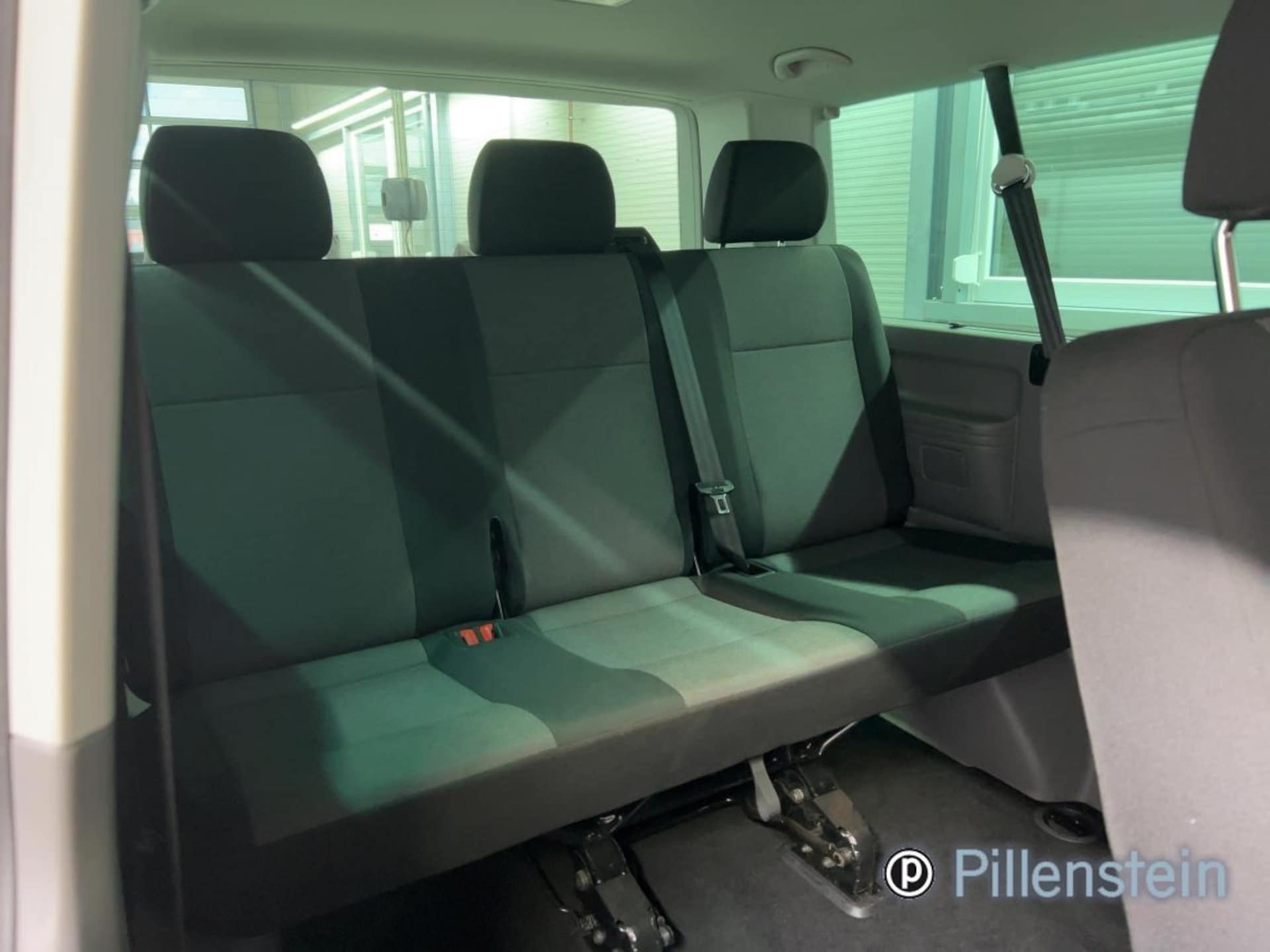 Volkswagen T6.1 Caravelle langer Radstand Comfortline