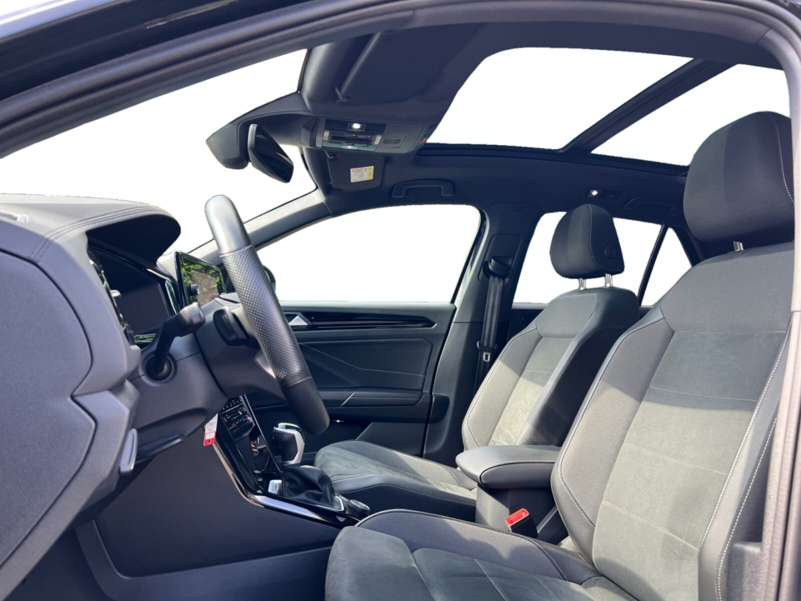 Volkswagen T-Roc – Bild 9