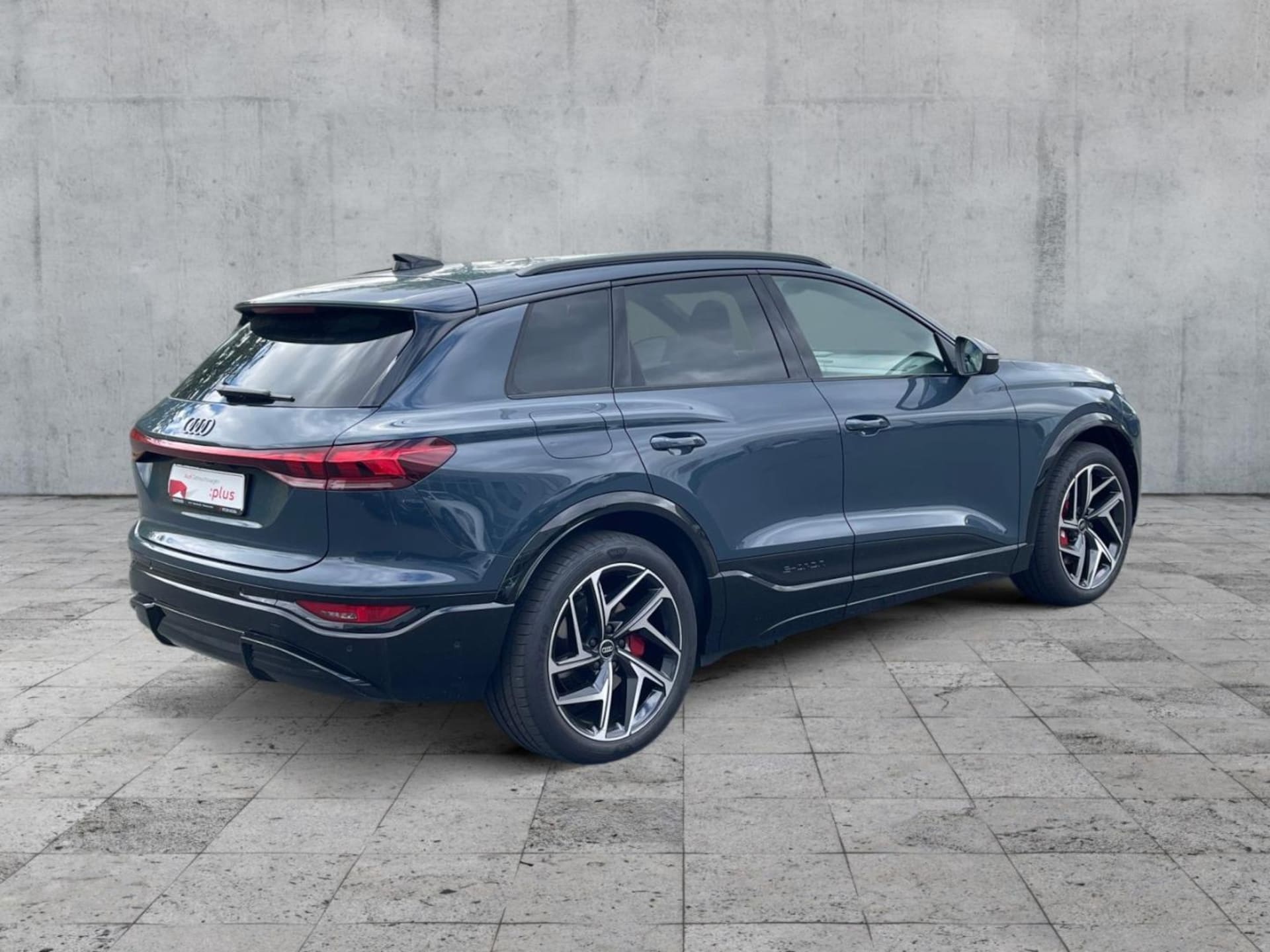 Audi SQ6 SUV e-tron