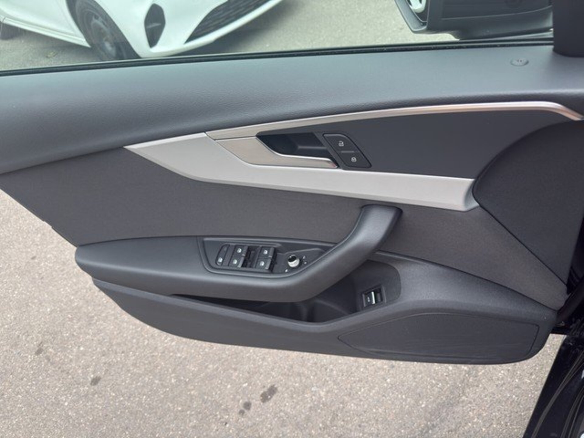 Audi A4 Limousine