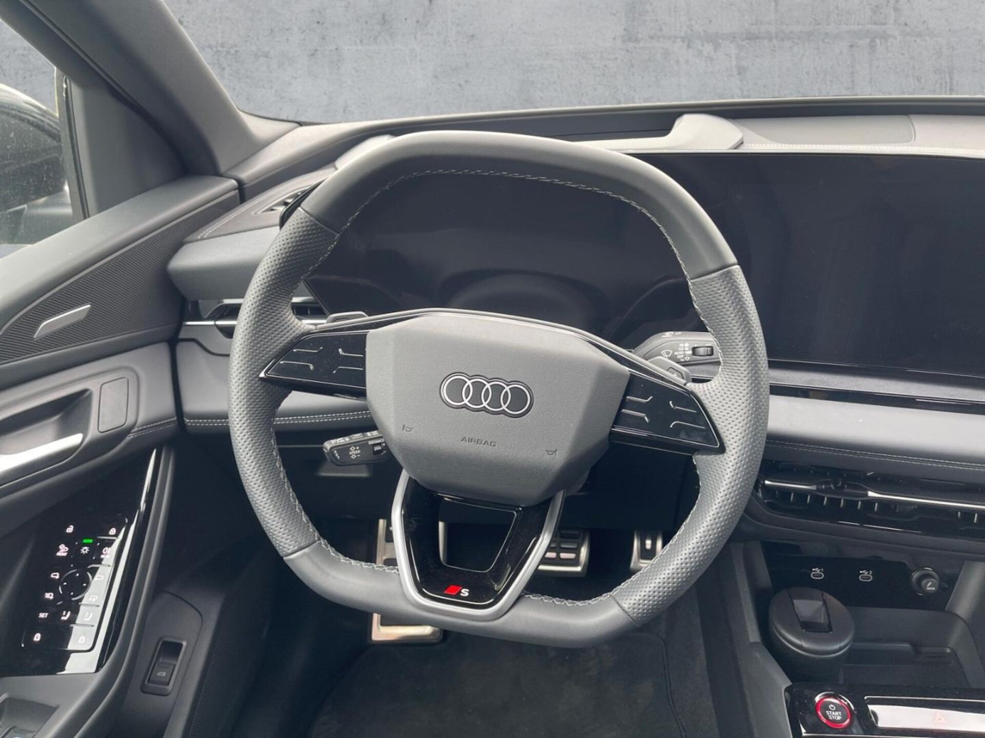 Audi SQ6 SUV e-tron
