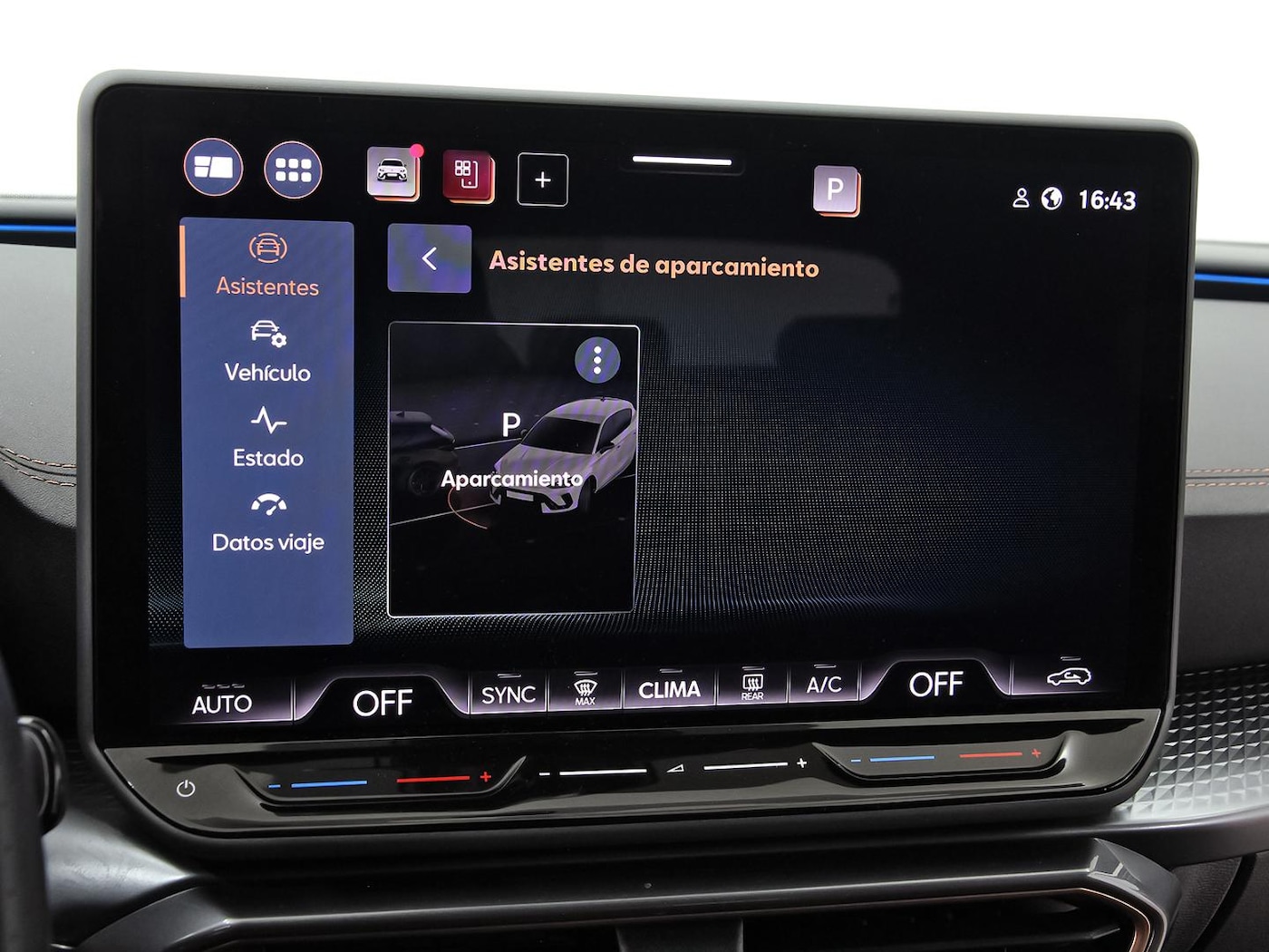 CUPRA Leon León 1.5 eTSI DSG 110 kW (150 CV) — photo 25