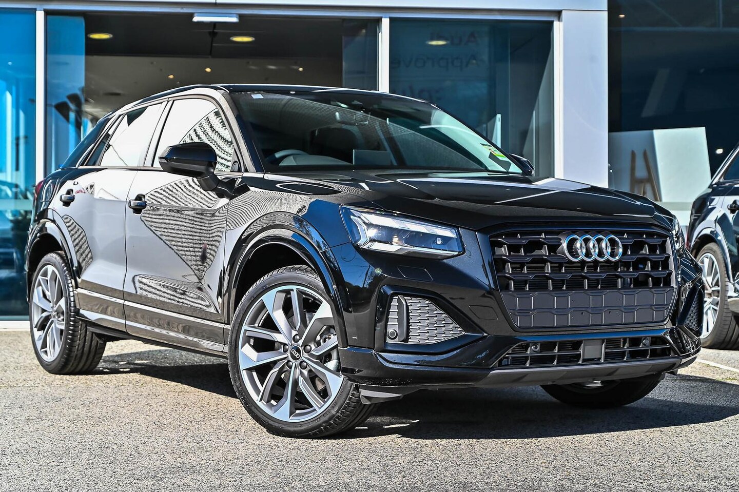 Image about Audi Q2 35 TFSI S tronic