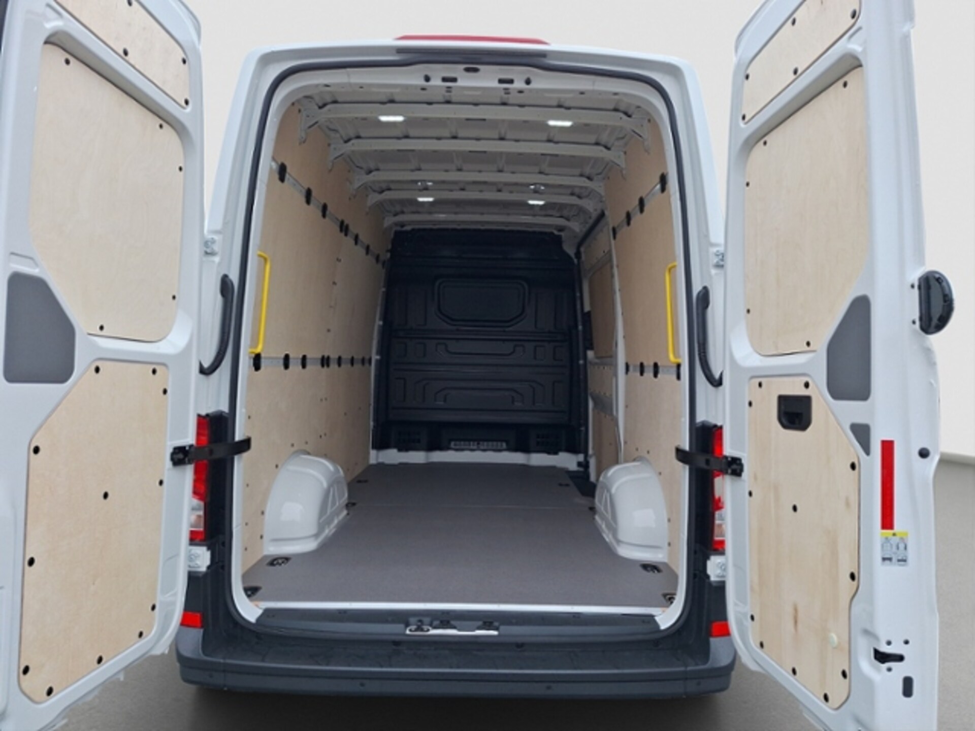 Volkswagen Crafter Kasten mittlerer Radstand