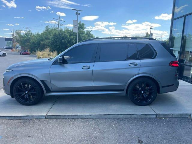 2024 BMW X7