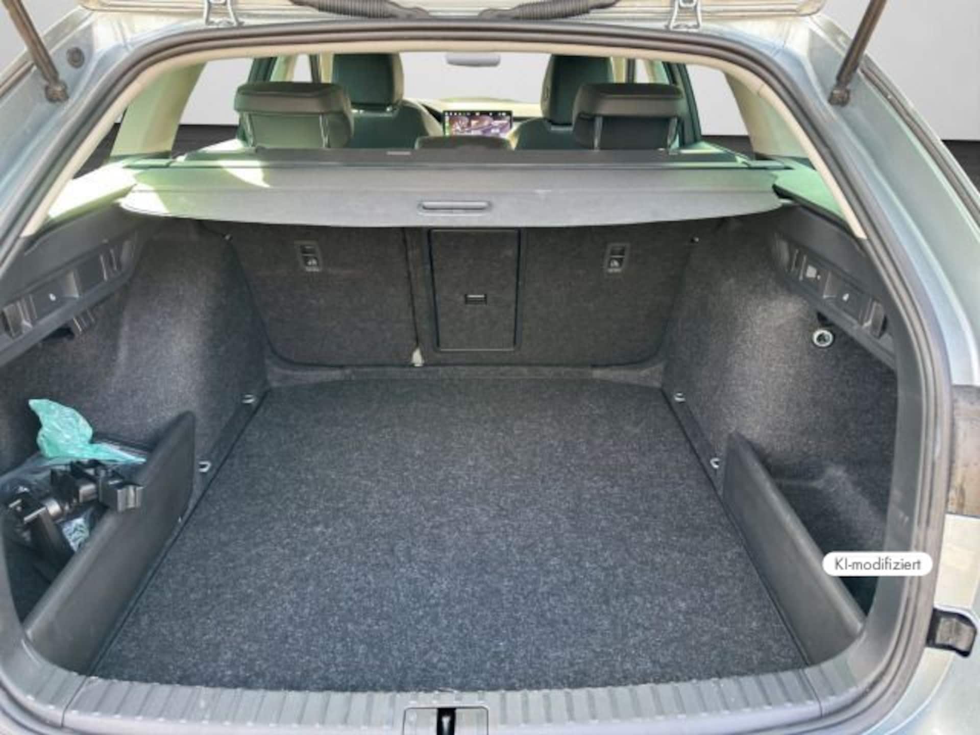 Skoda Octavia Combi Selection