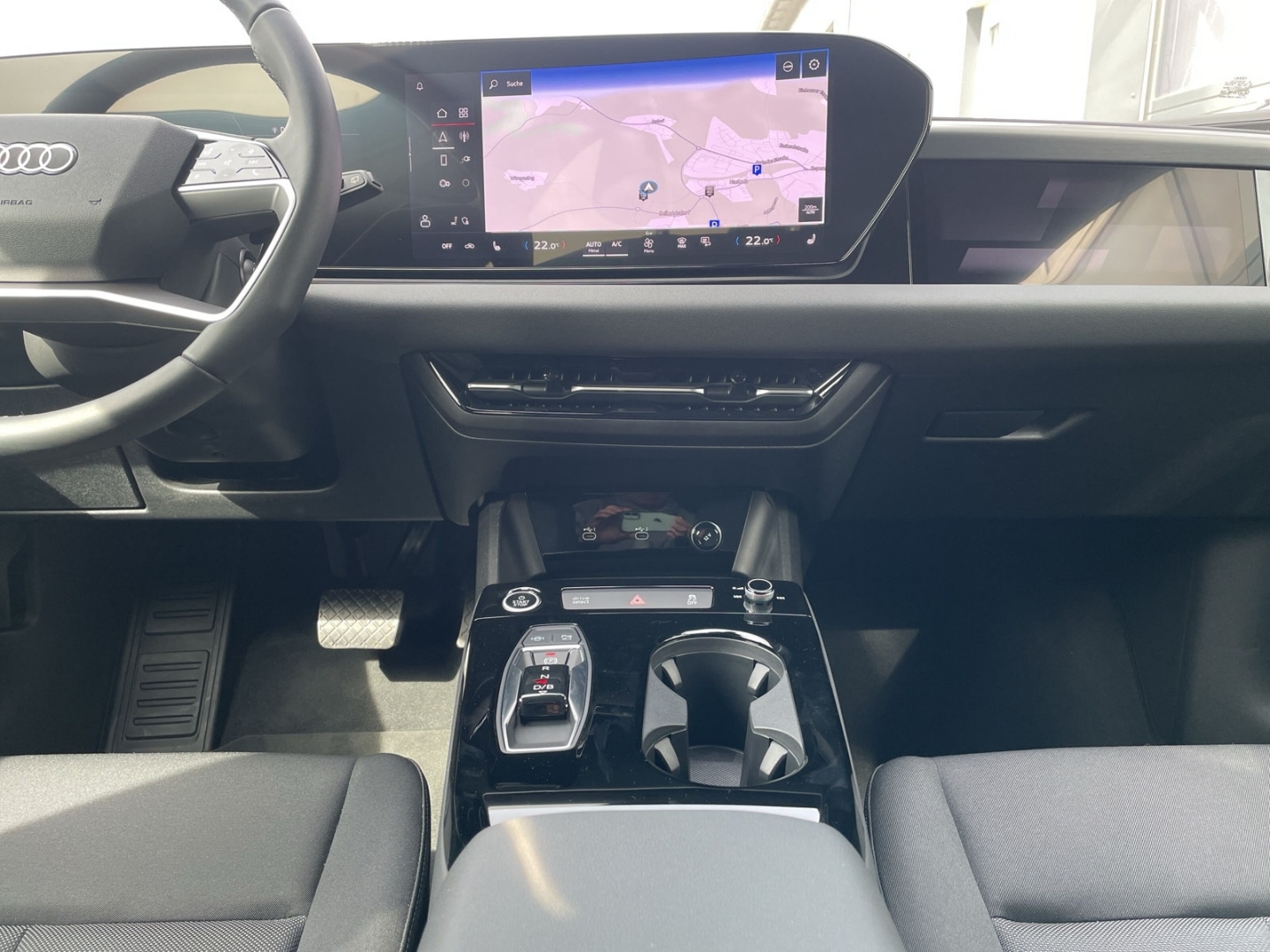 Bild über Audi A6 Avant e-tron e-tron quattro - für weitere Informationen kontaktieren Sie den Audi Partner