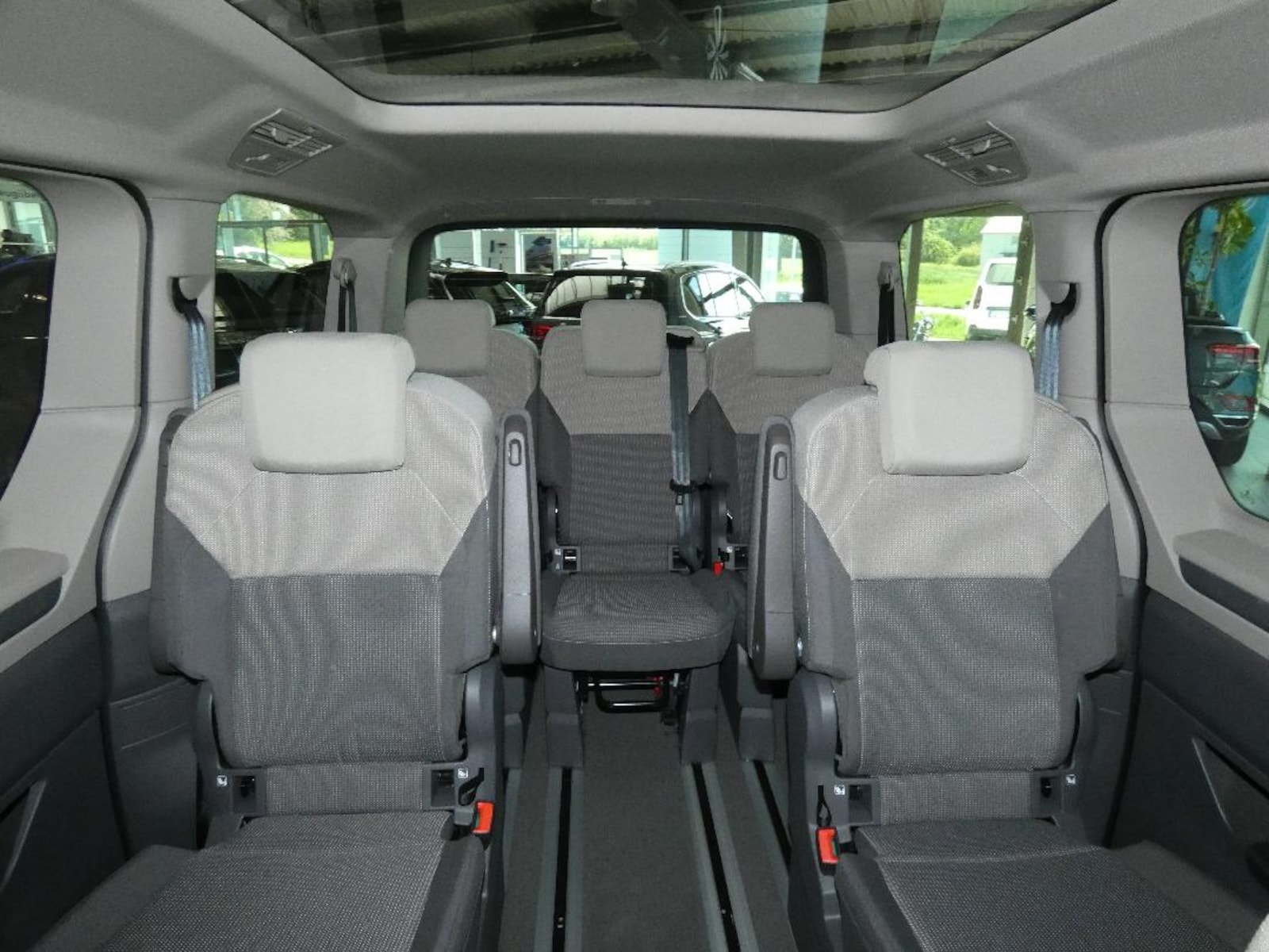 Volkswagen Multivan Langversion – Bild 22