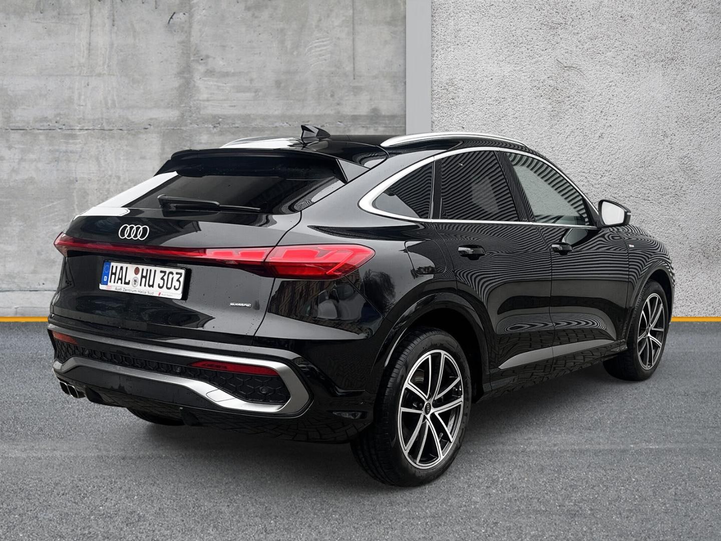 Bild über Audi Q5 Sportback TDI quattro 150 kW S tronic - für weitere Informationen kontaktieren Sie den Audi Partner