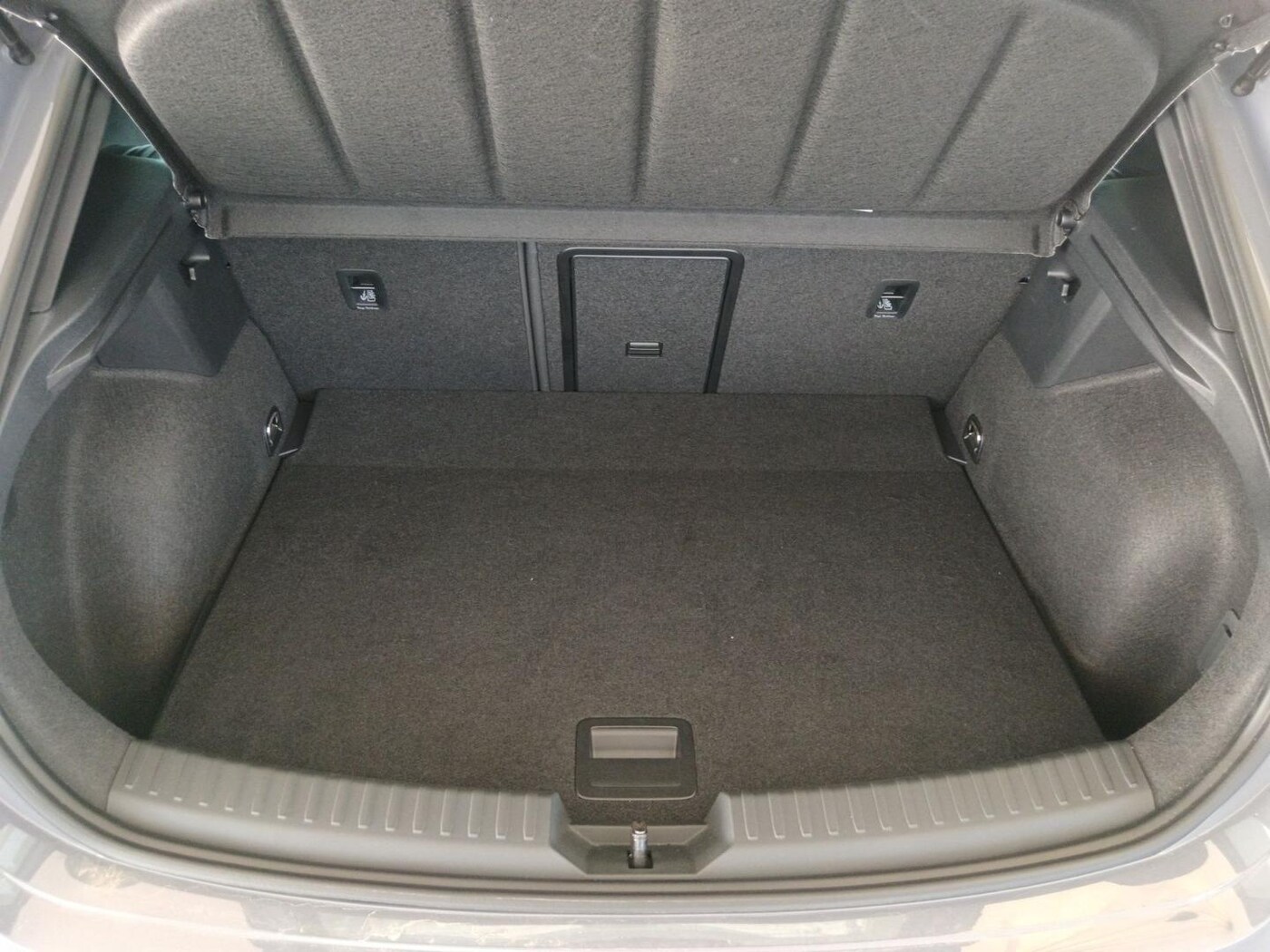 CUPRA Leon León 1.5 eTSI DSG 110 kW (150 CV) — photo 7