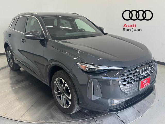 2025 Audi Q5 40 Premium's photo