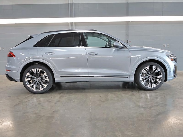 2026 Audi Q8