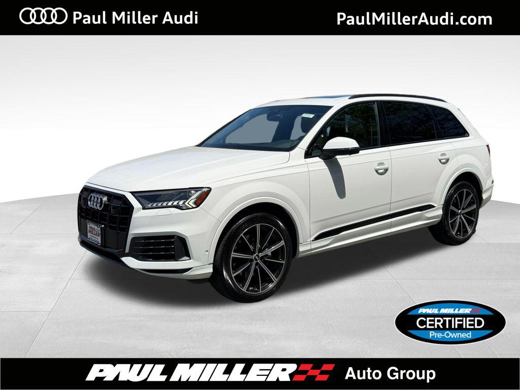 2023 Audi Q7 55 Premium Plus quattro Tiptronic's photo