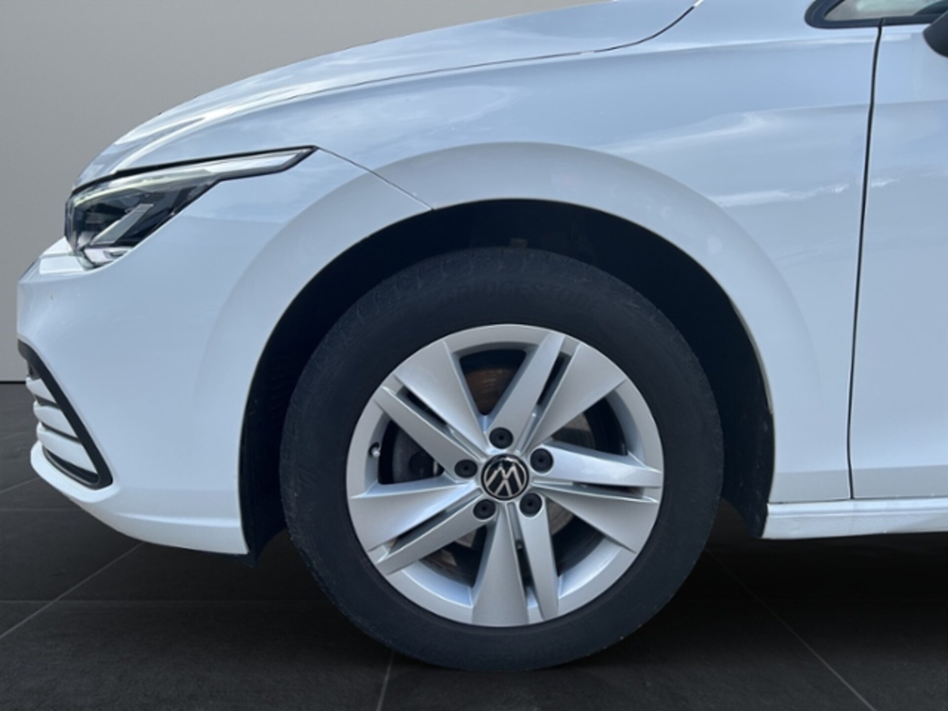 Volkswagen Golf Life