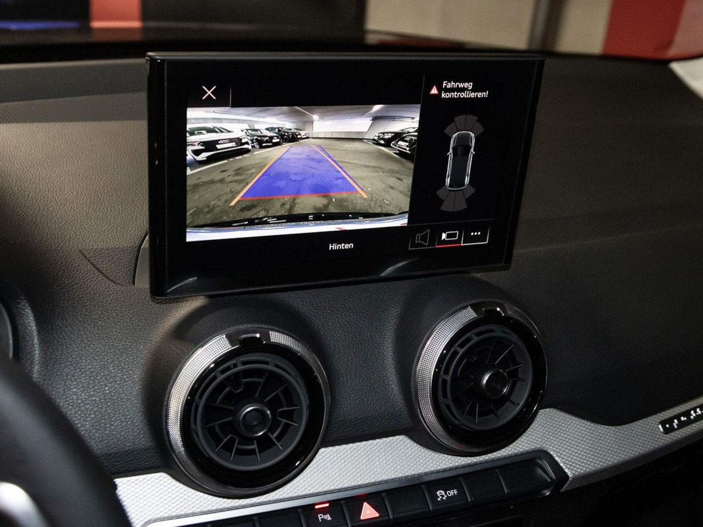 Bild über Audi Q2 advanced 40 TFSI quattro S tronic - für weitere Informationen kontaktieren Sie den Audi Partner