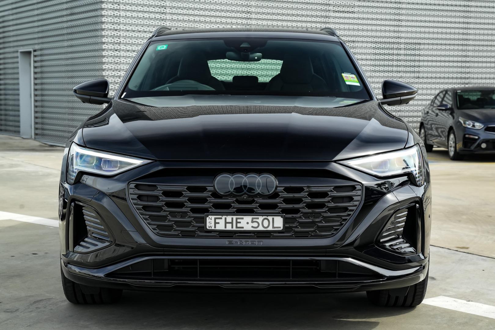 Image about Audi Q8 e-tron 55 e-tron quattro Launch Edition 300,00 kW