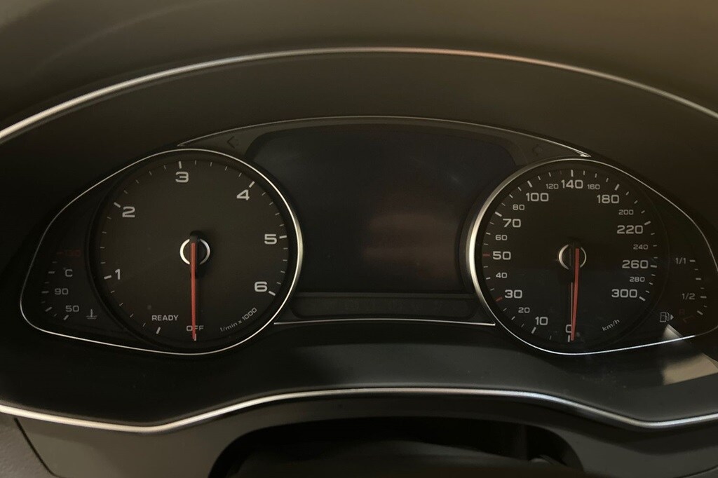 Bild som visar&nbsp;Audi A6 Avant&nbsp;A6 Avant 40 TDI quattro Proline Sport 204 hk S tronic - för mer information kontakta din Audi Partner