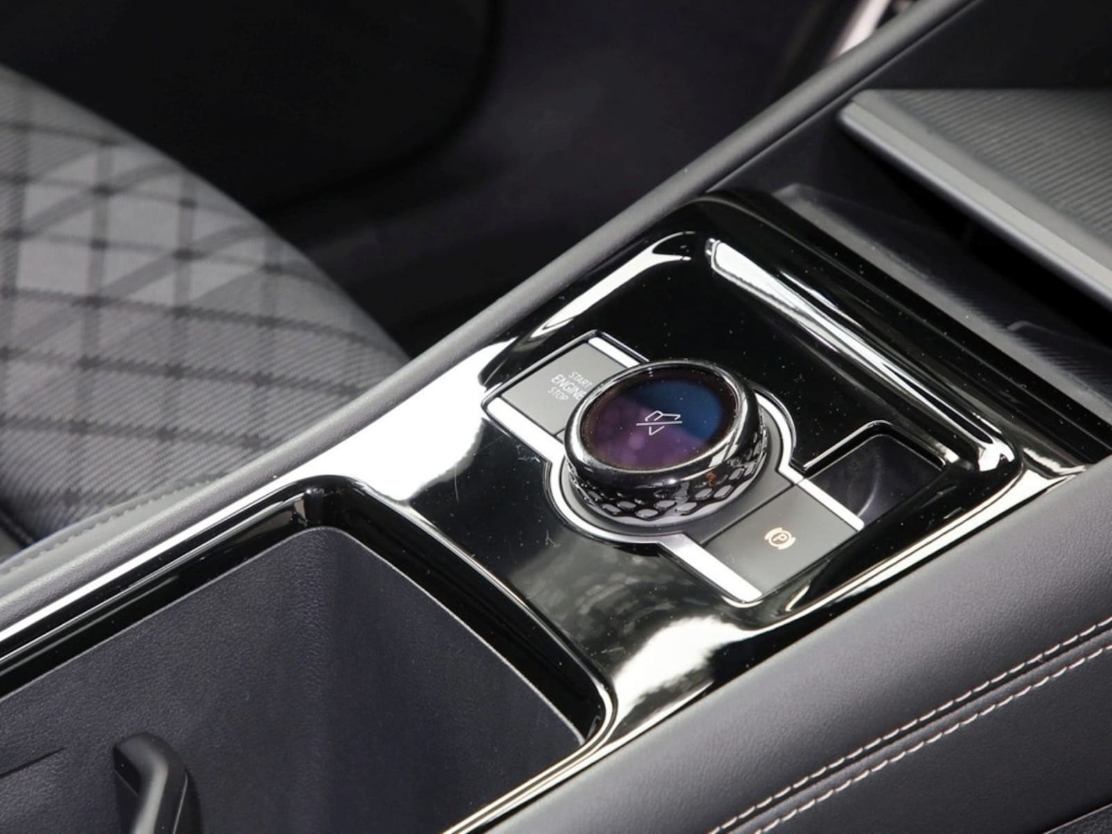 Volkswagen Tiguan – Bild 12