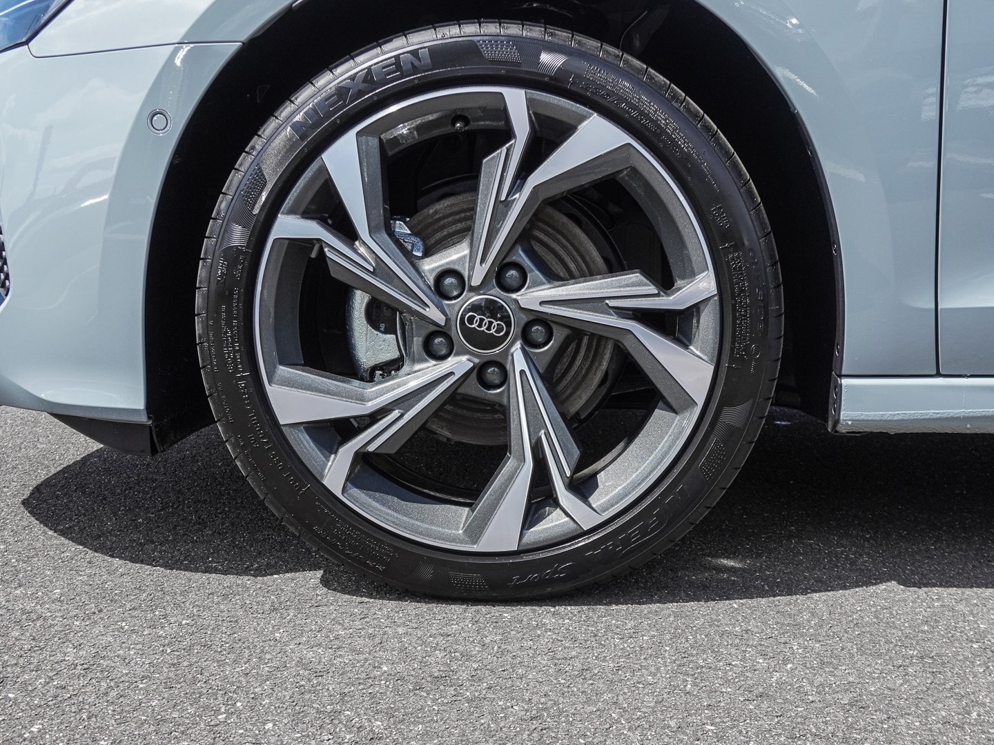 Bild über Audi A3 Sportback TFSI 110 kW S tronic - für weitere Informationen kontaktieren Sie den Audi Partner