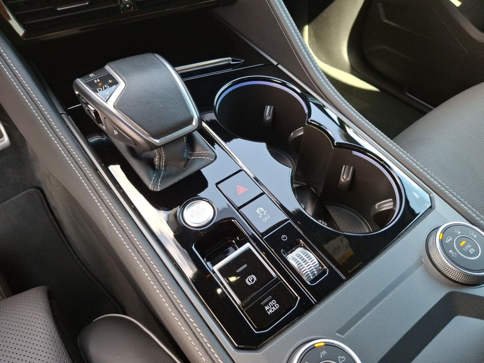 Volkswagen Touareg – Bild 8
