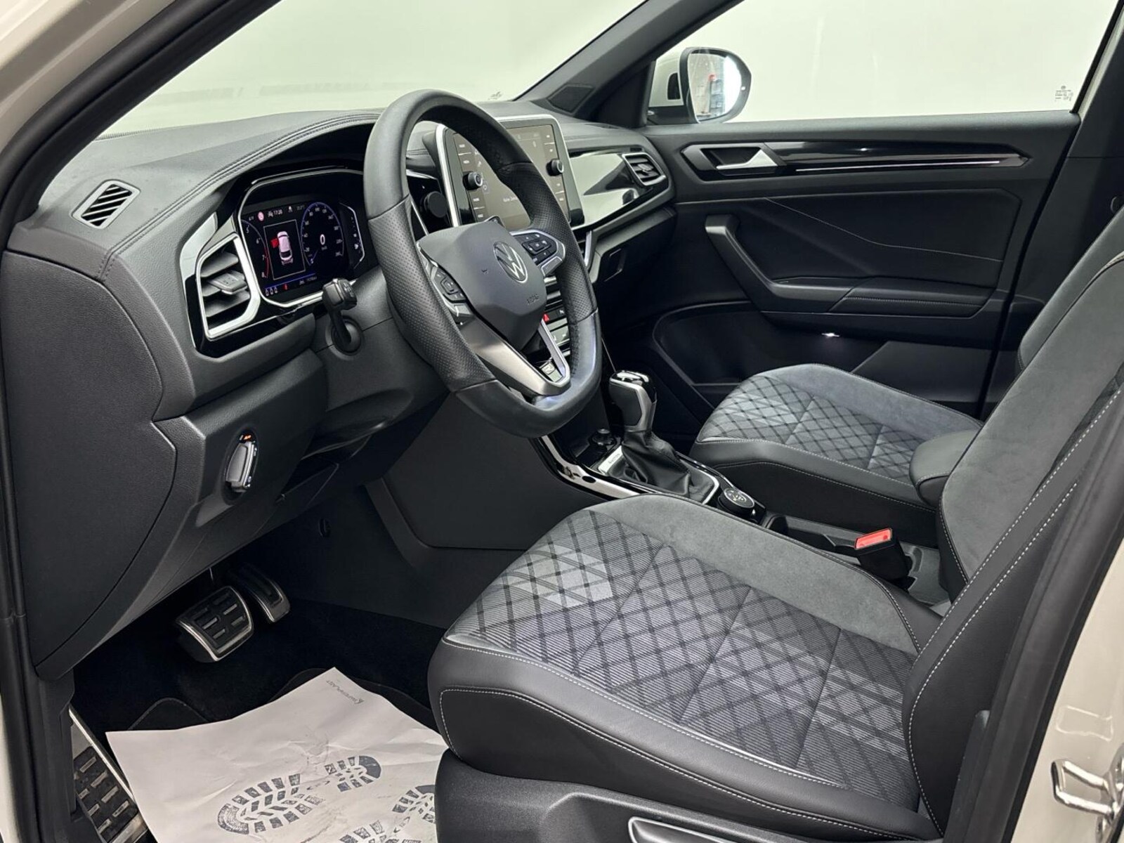 Volkswagen T-Roc – Bild 9
