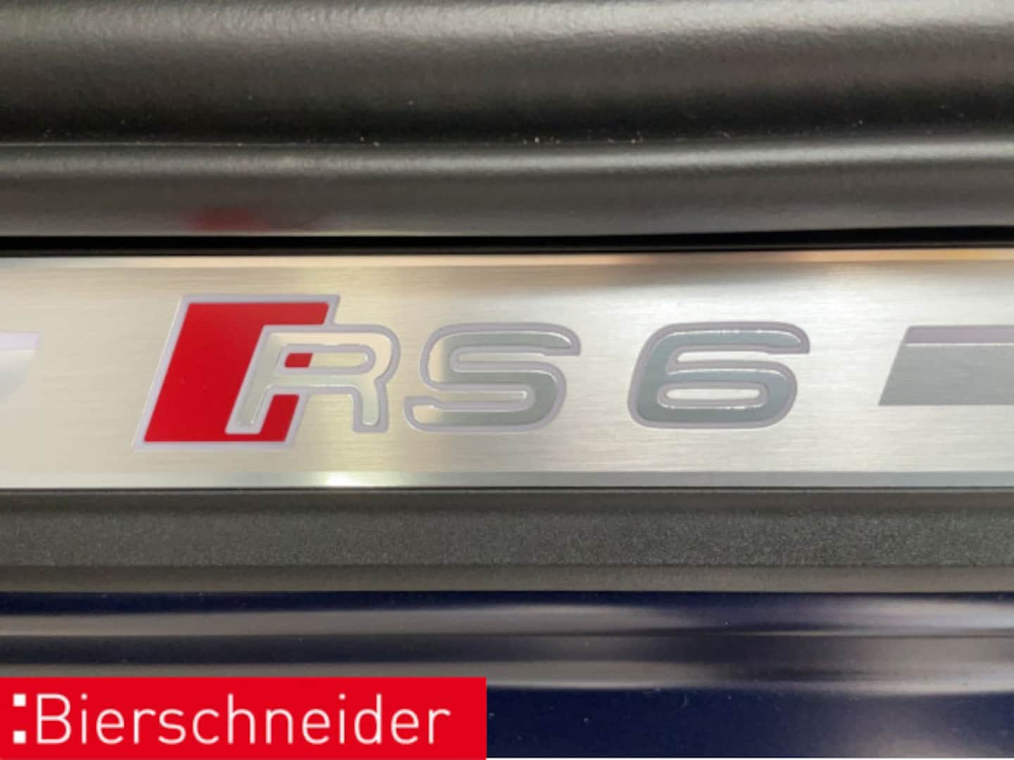 Bild über Audi RS 6 Avant TFSI quattro tiptronic - für weitere Informationen kontaktieren Sie den Audi Partner