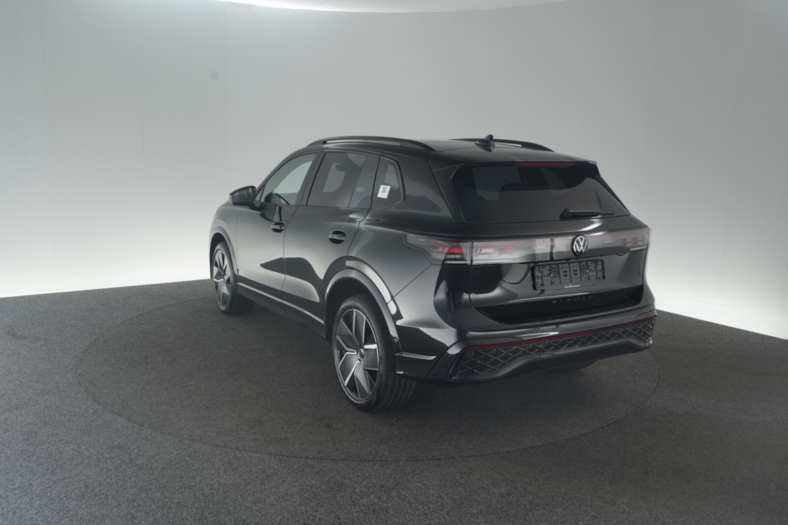Volkswagen Tiguan – Bild 9