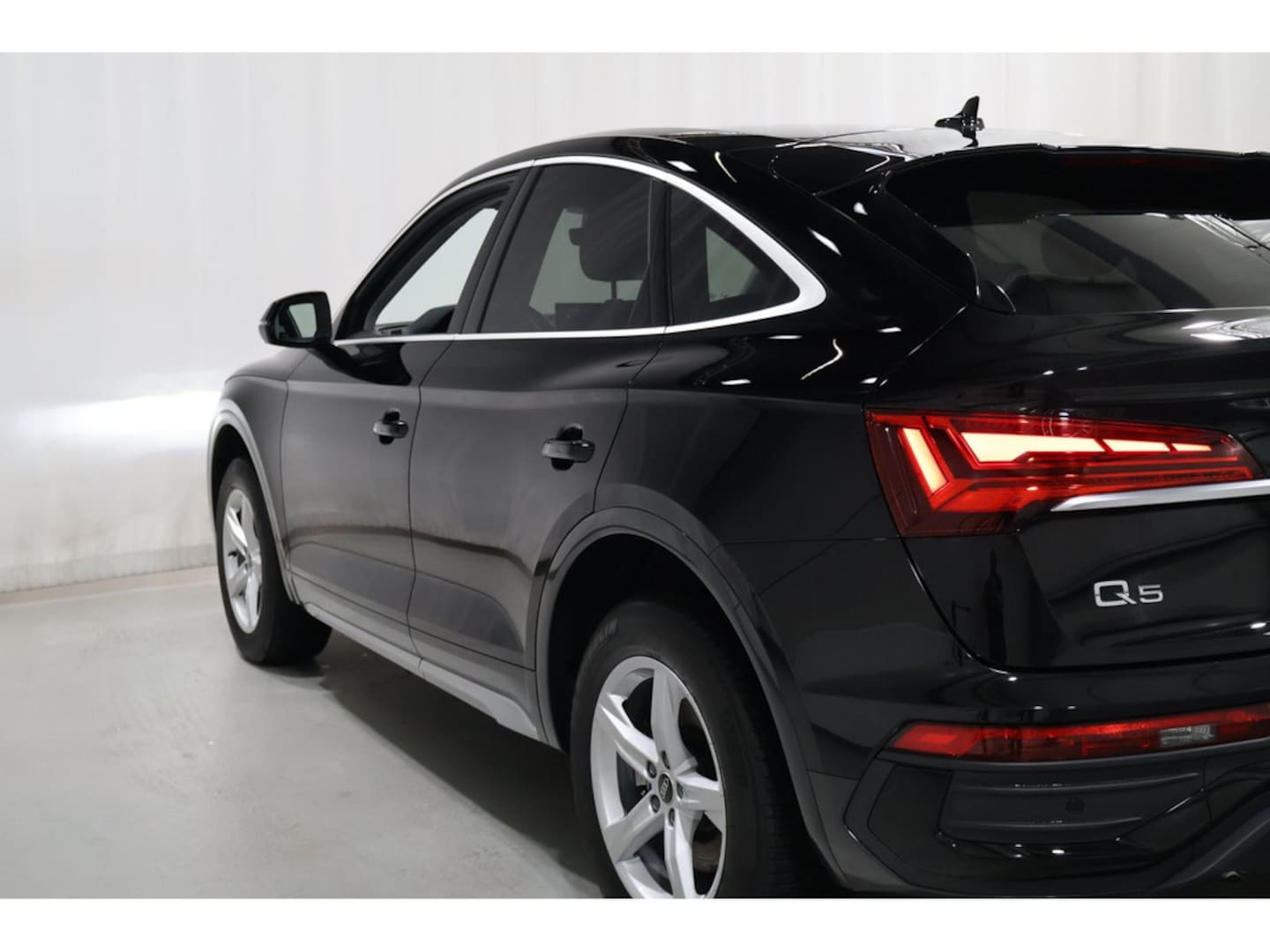 Bild über Audi Q5 Sportback 40 TDI quattro S tronic - für weitere Informationen kontaktieren Sie den Audi Partner