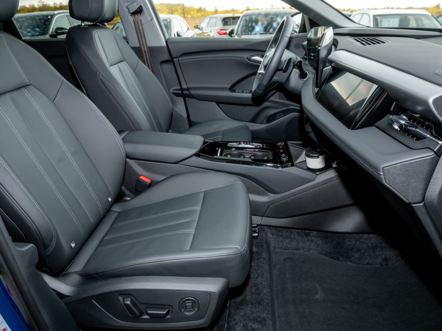Bild über Audi Q6 SUV e-tron e-tron - für weitere Informationen kontaktieren Sie den Audi Partner
