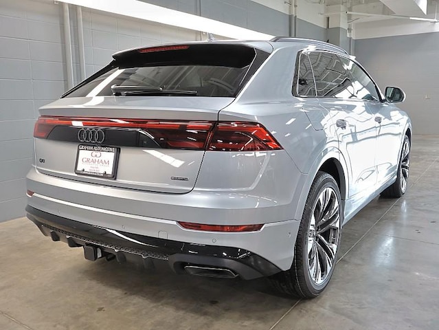 2026 Audi Q8
