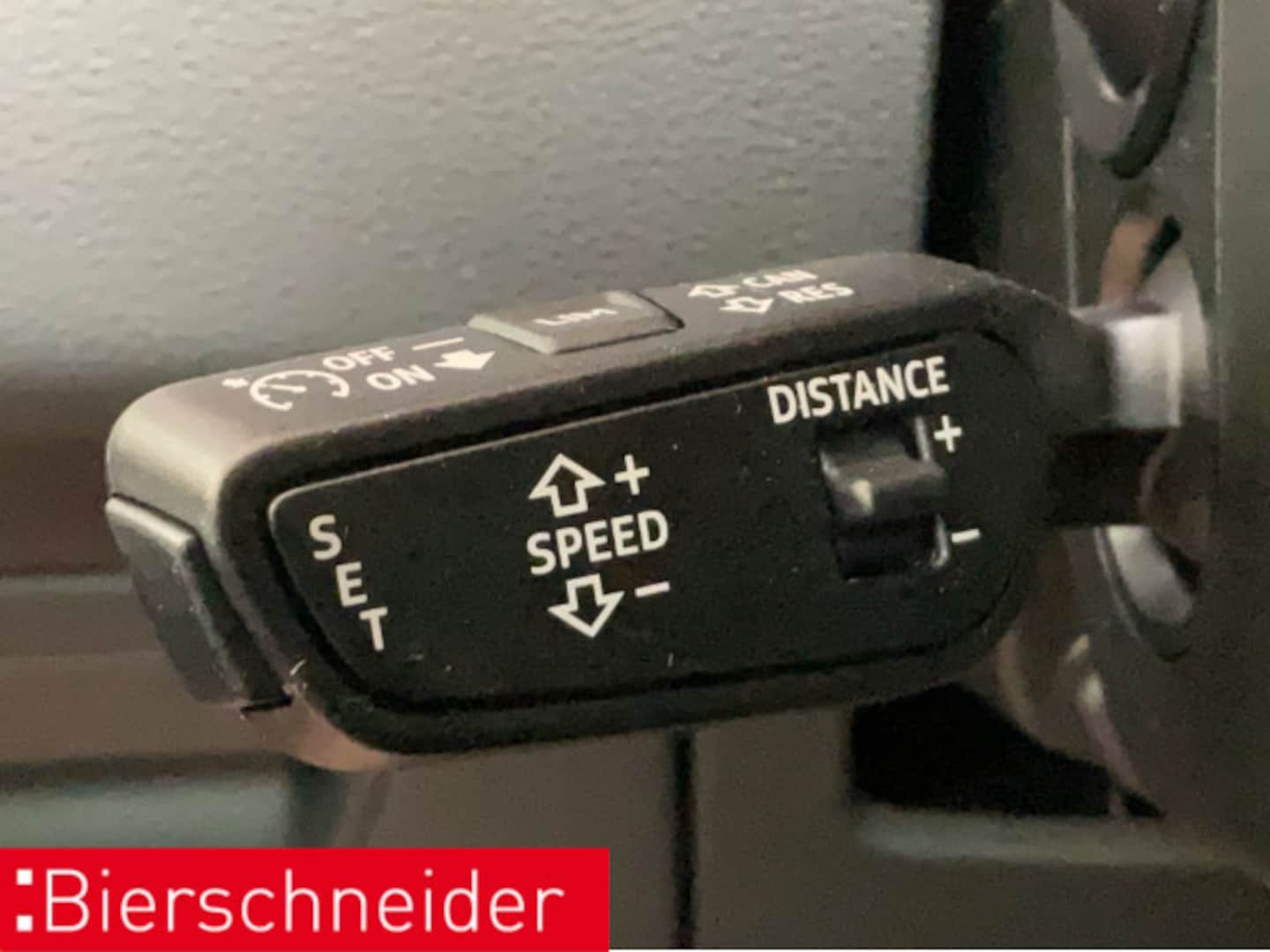 Bild über Audi RS 6 Avant TFSI quattro tiptronic - für weitere Informationen kontaktieren Sie den Audi Partner