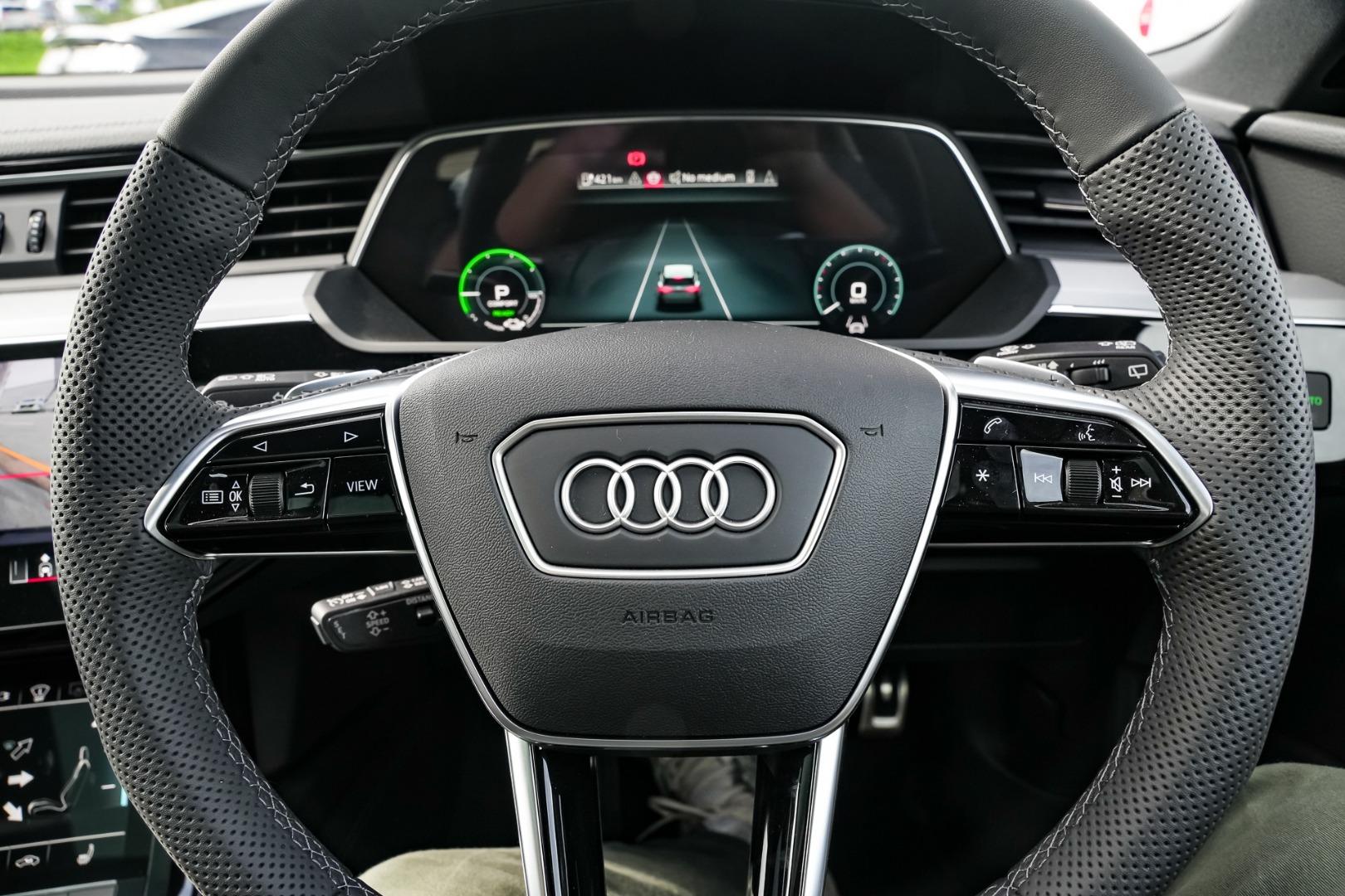 Image about Audi Q8 e-tron 55 e-tron quattro Launch Edition 300,00 kW
