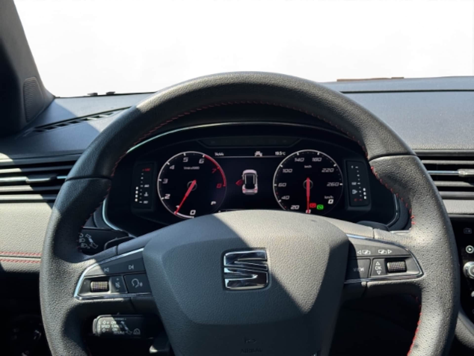 SEAT Arona FR