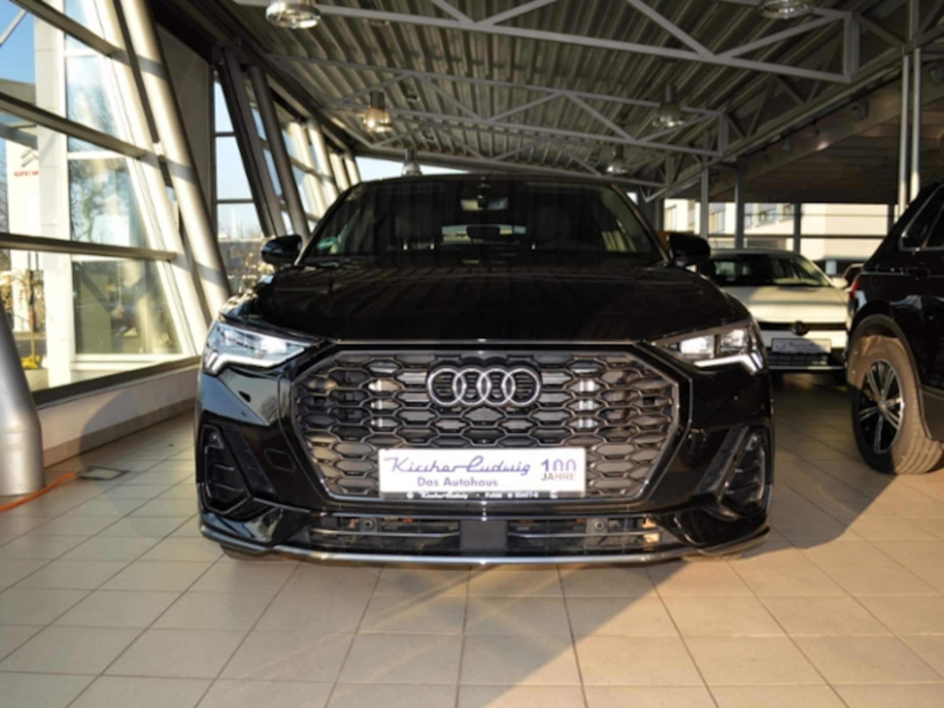 Audi Q3 Sportback S line