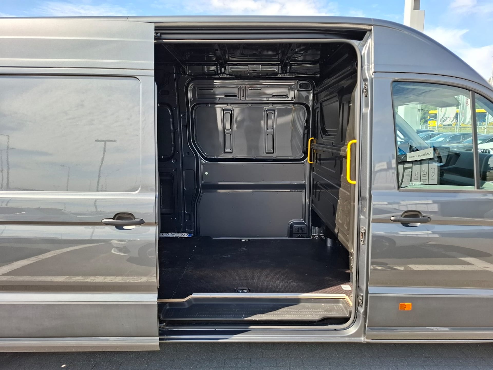 Volkswagen Crafter Furgon długi rozstaw osi