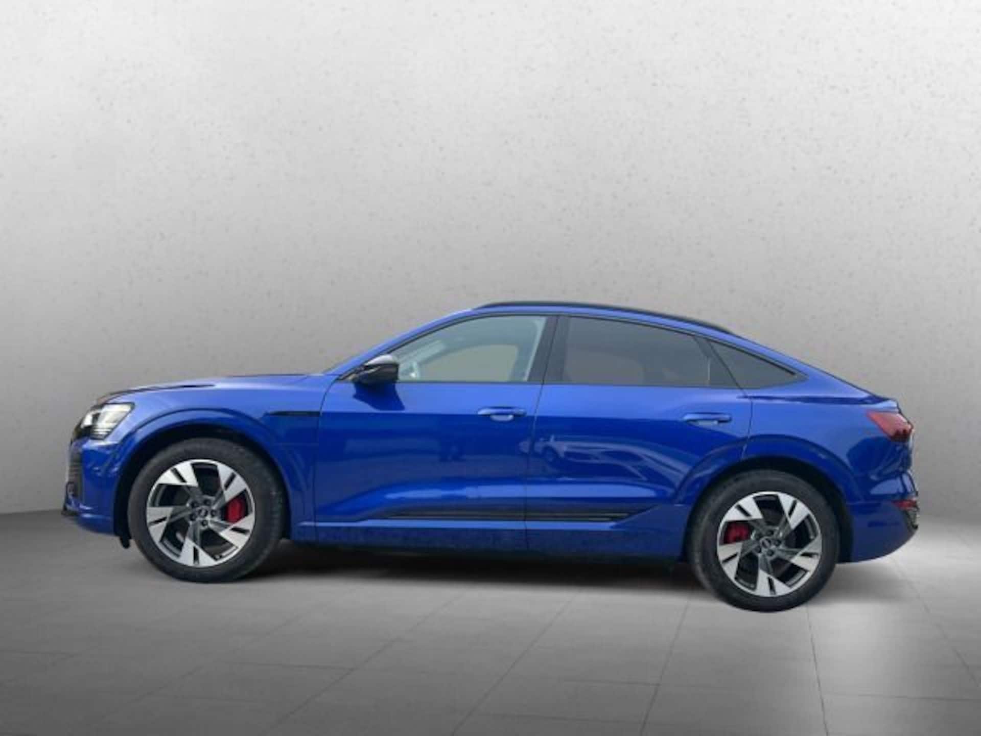 Audi Q8 Sportback e-tron S line