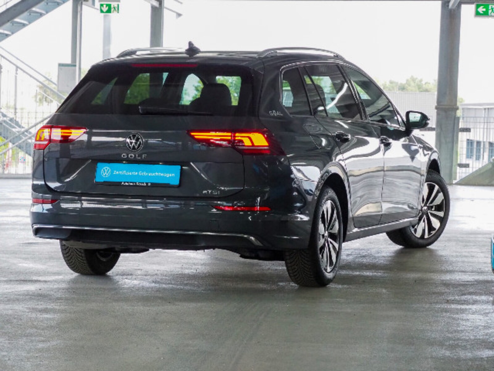 Volkswagen Golf Variant – Bild 3