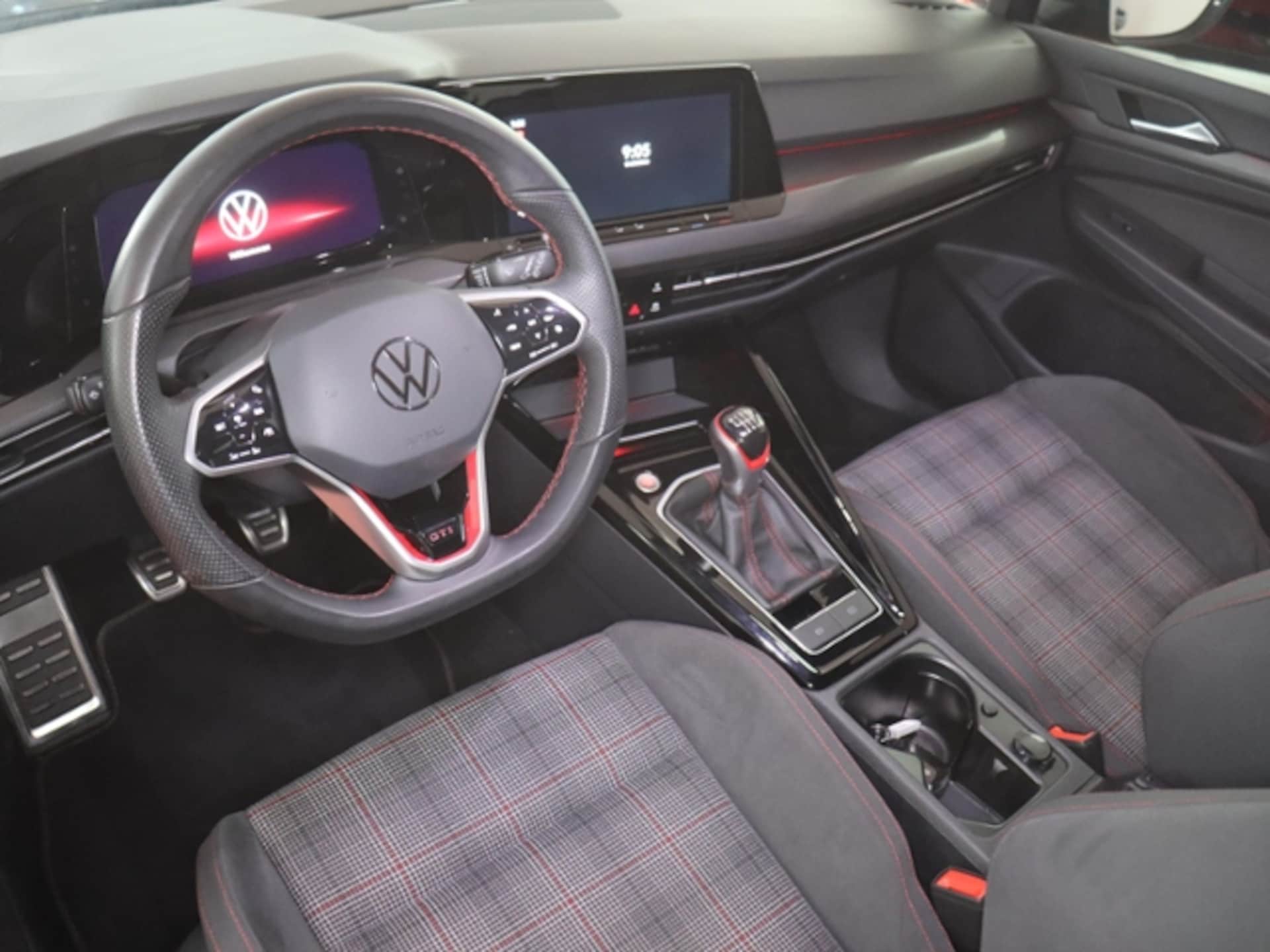 Volkswagen Golf GTI