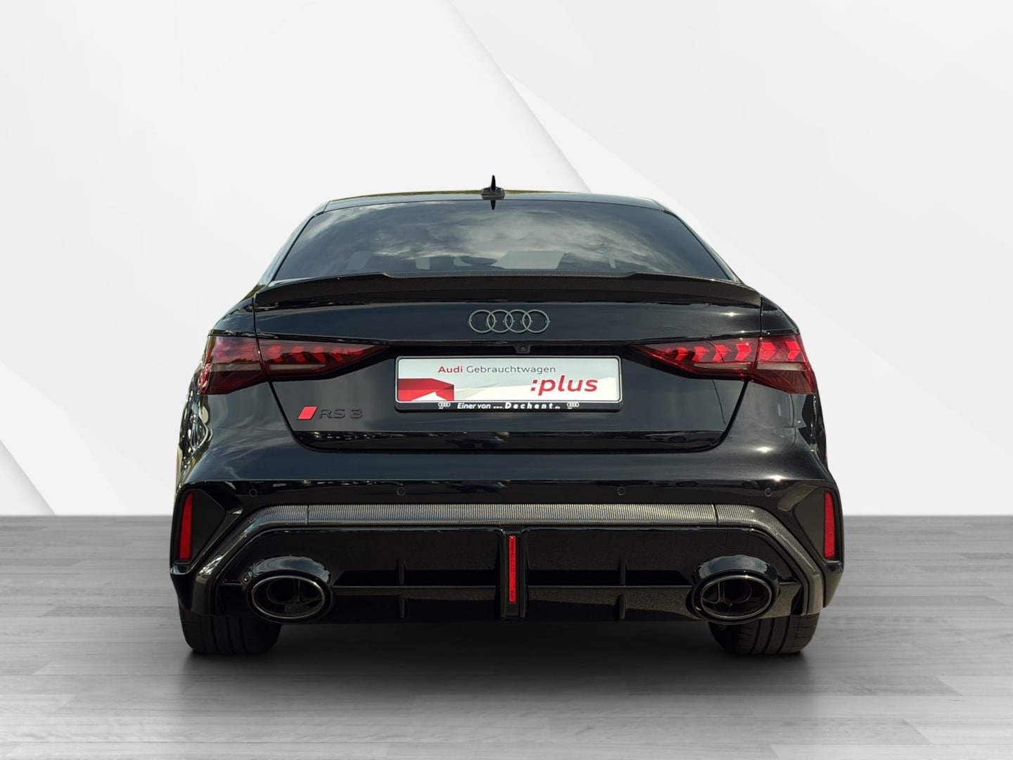 Bild über Audi RS 3 Limousine TFSI quattro S tronic - für weitere Informationen kontaktieren Sie den Audi Partner