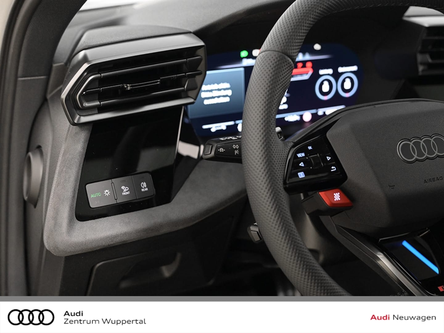 Bild über Audi RS 3 Limousine TFSI quattro 294 kW S tronic - für weitere Informationen kontaktieren Sie den Audi Partner