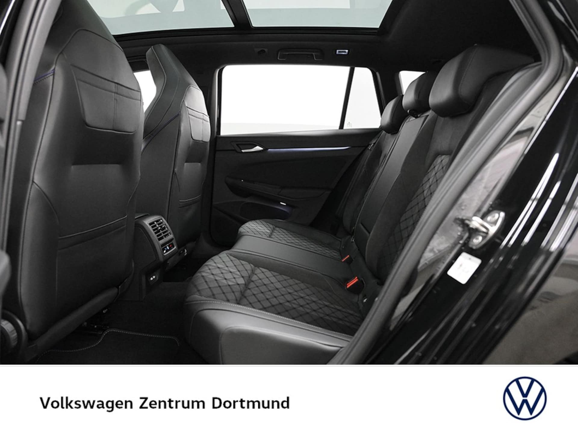 Volkswagen Golf Variant R-Line