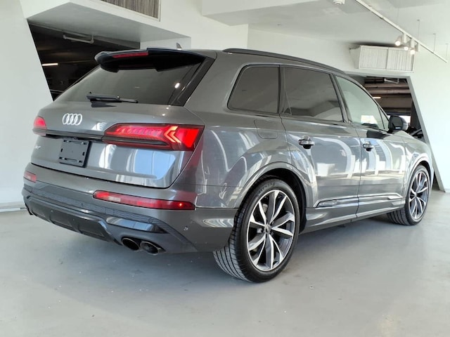 2023 Audi SQ7