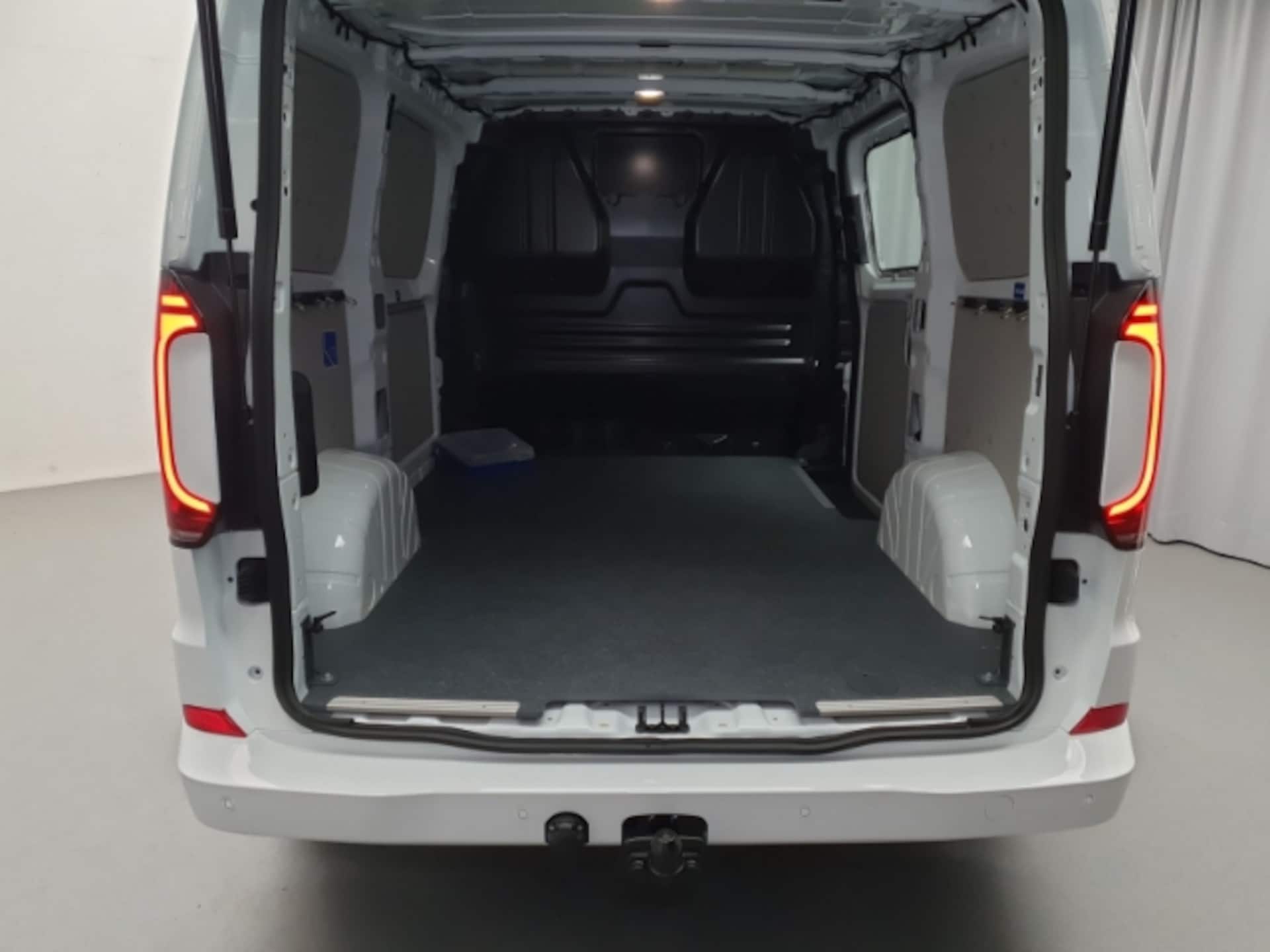 Volkswagen Transporter Kasten kurzer Radstand