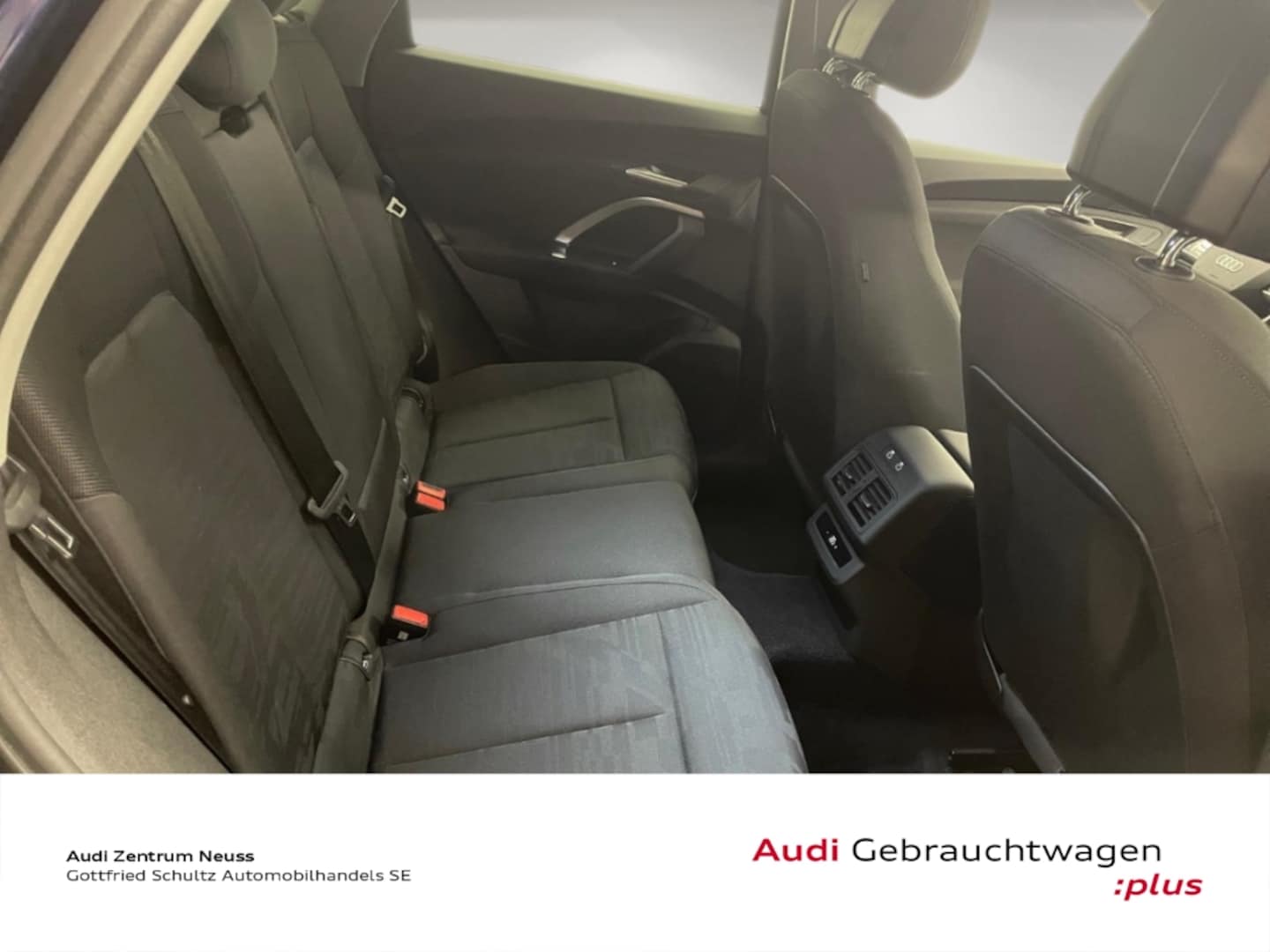 Bild über Audi Q5 SUV TFSI 150 kW S tronic - für weitere Informationen kontaktieren Sie den Audi Partner
